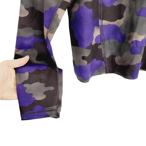 Athleta pullover cropped hoodie in camo print size M - Picture 4 of 12